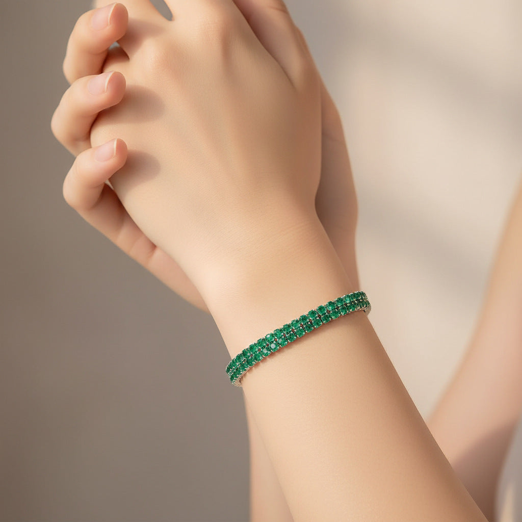Women’s Circle Tennis Bracelet With Green Zircon Inlay Featuring A Classic Tennis Chain Design