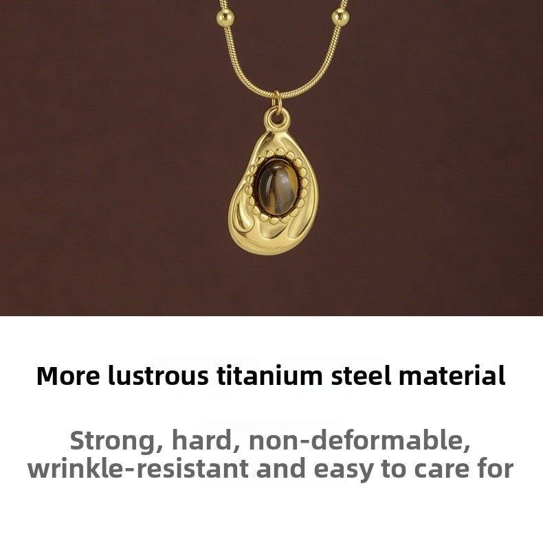 Vintage Style Pendant Necklace For Women In 18K Real Gold Plated 304 Stainless Steel With Twisted Rope Chain