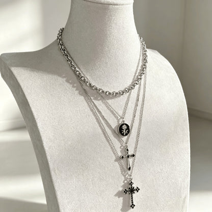 Vintage Style Handmade Cross Layered Necklaces For Women With Alloy Pendant, Mixed Materials Design