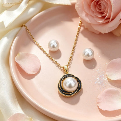 Women’s Pearl Pendant Necklace In Real Gold Plated Titanium Steel With Imitation Pearl On Cable Chain