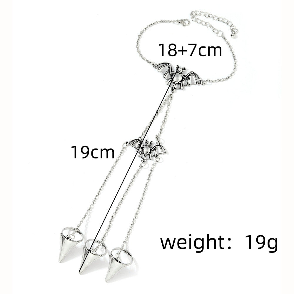 Unisex Bat Hand Chain Bracelet Made Of Zinc Alloy, Perfect For Halloween