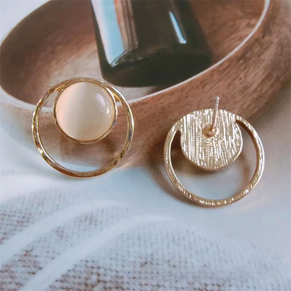 Simple Style Round Gold Stud Earrings For Women With Electroplated Alloy And Cat's Eye Stone Inlay
