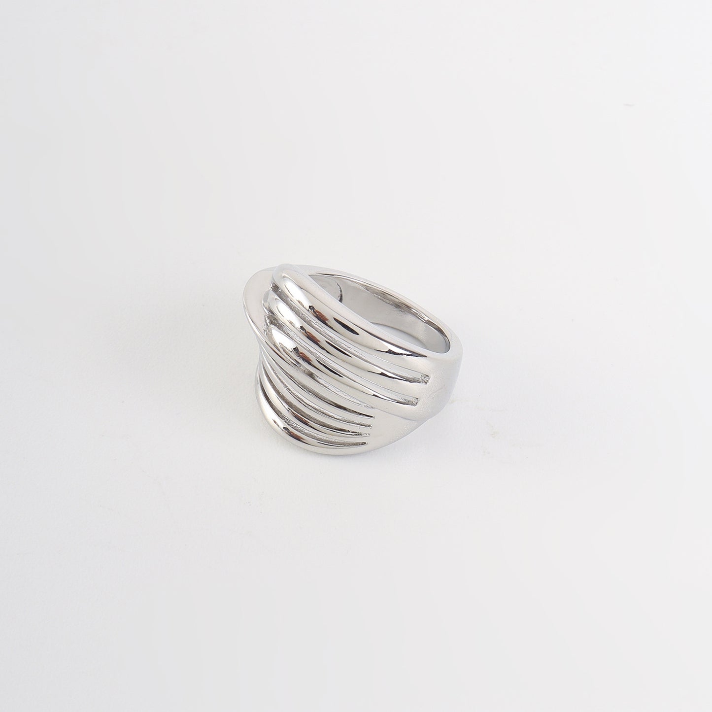 Unisex Stripe Open Rings Made Of Copper With Real Gold Plated Finish In Elegant Gold Color