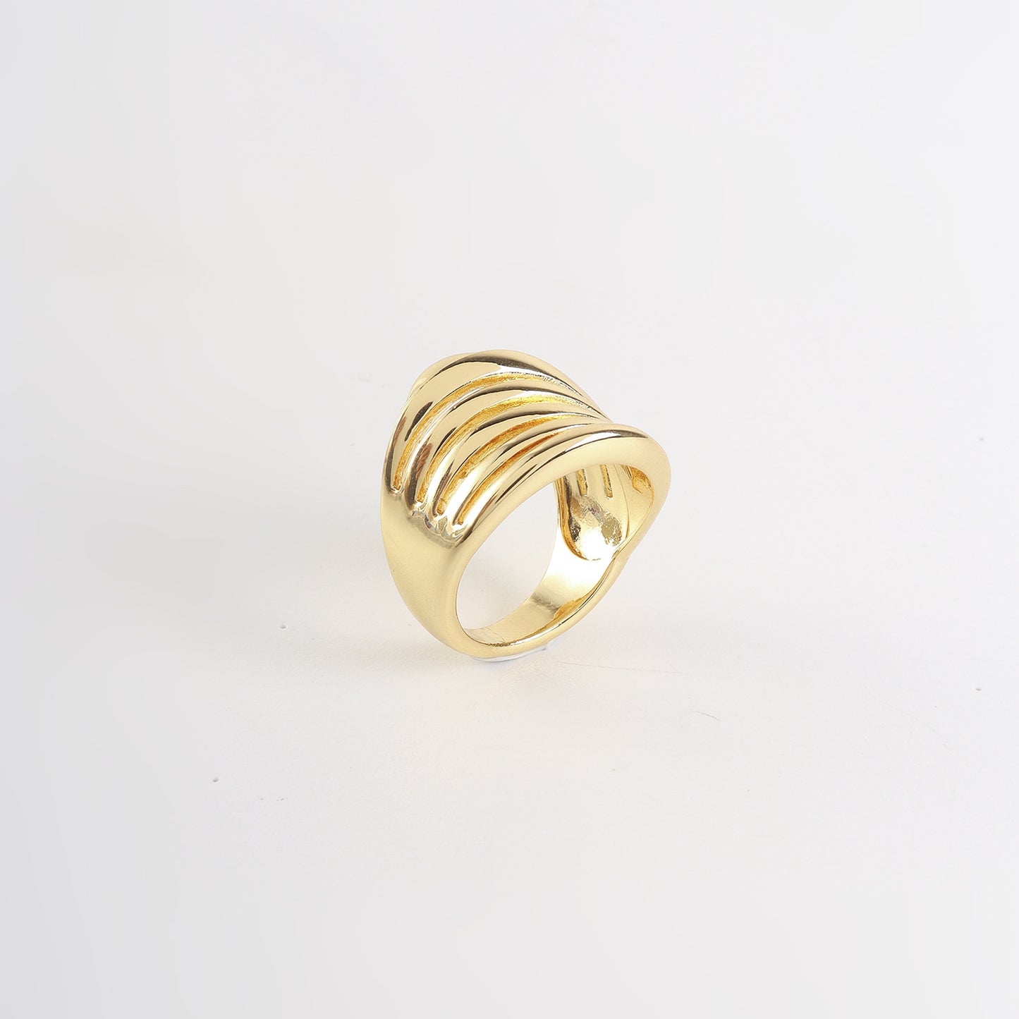 Unisex Stripe Open Rings Made Of Copper With Real Gold Plated Finish In Elegant Gold Color
