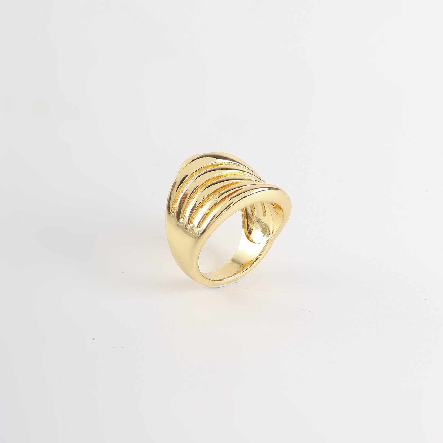 Unisex Stripe Open Rings Made Of Copper With Real Gold Plated Finish In Elegant Gold Color