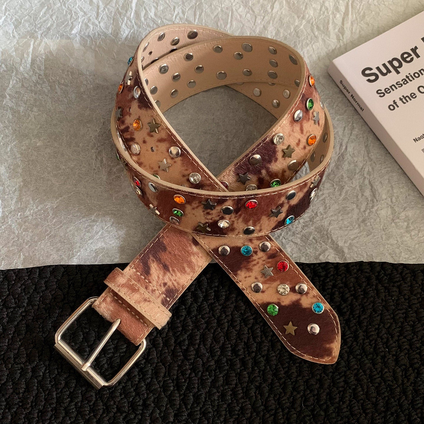 Women’s Star Pattern Patent Leather Belt With Pin Buckle In Glossy Finish