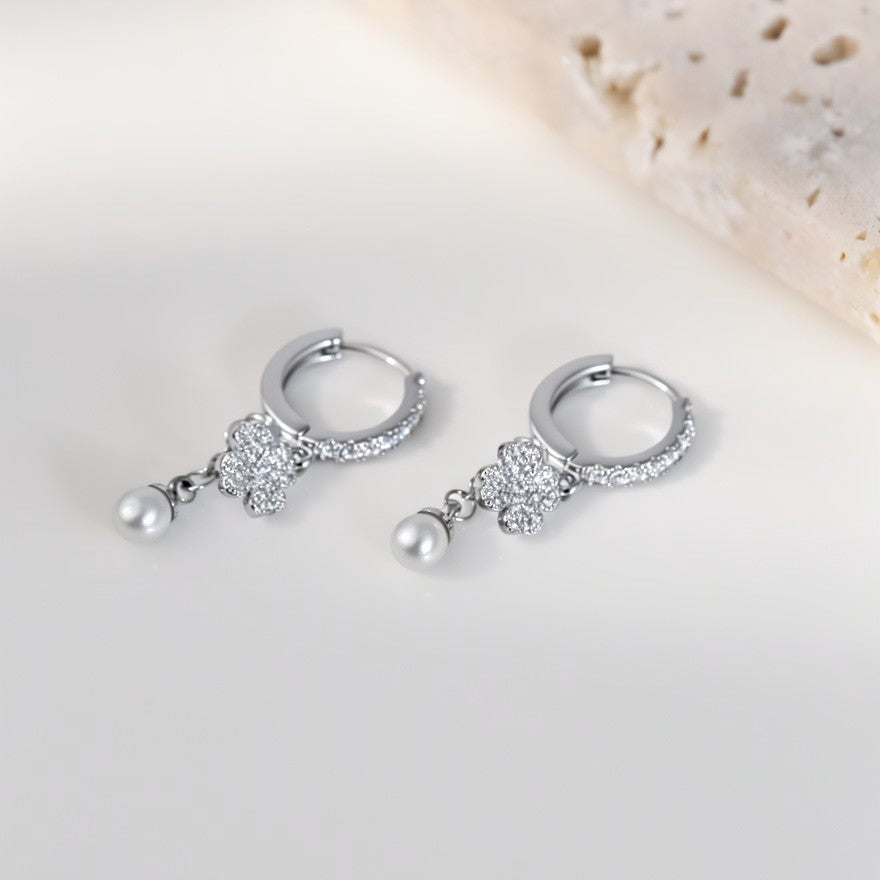 Lucky Heart Simple Style Unisex Earrings In Copper With Electroplated Finish And Zircon Inlay
