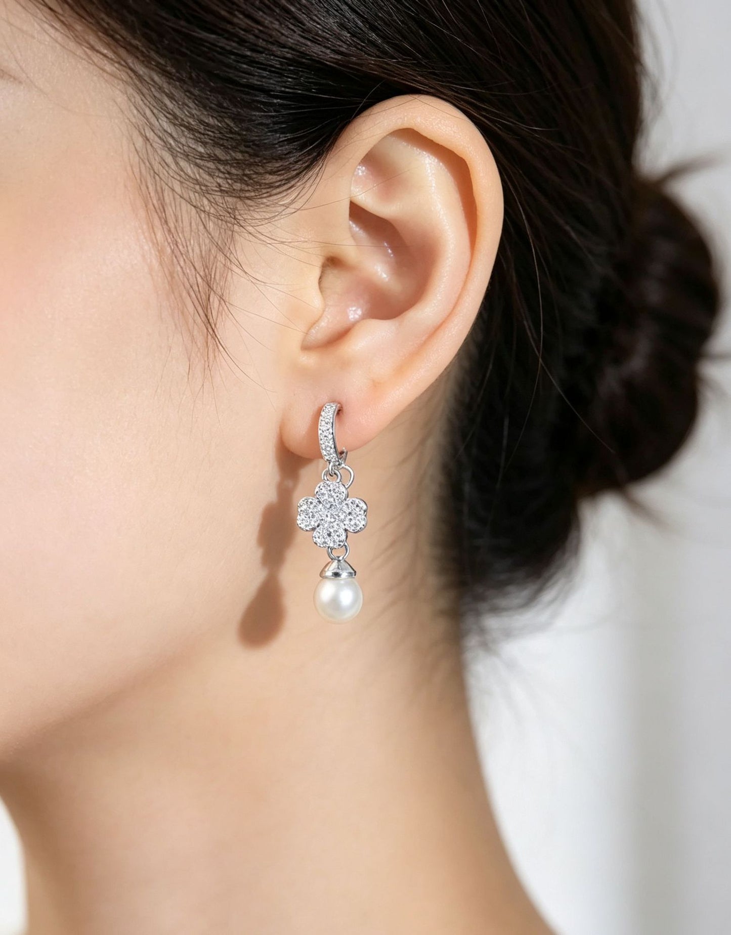 Lucky Heart Simple Style Unisex Earrings In Copper With Electroplated Finish And Zircon Inlay