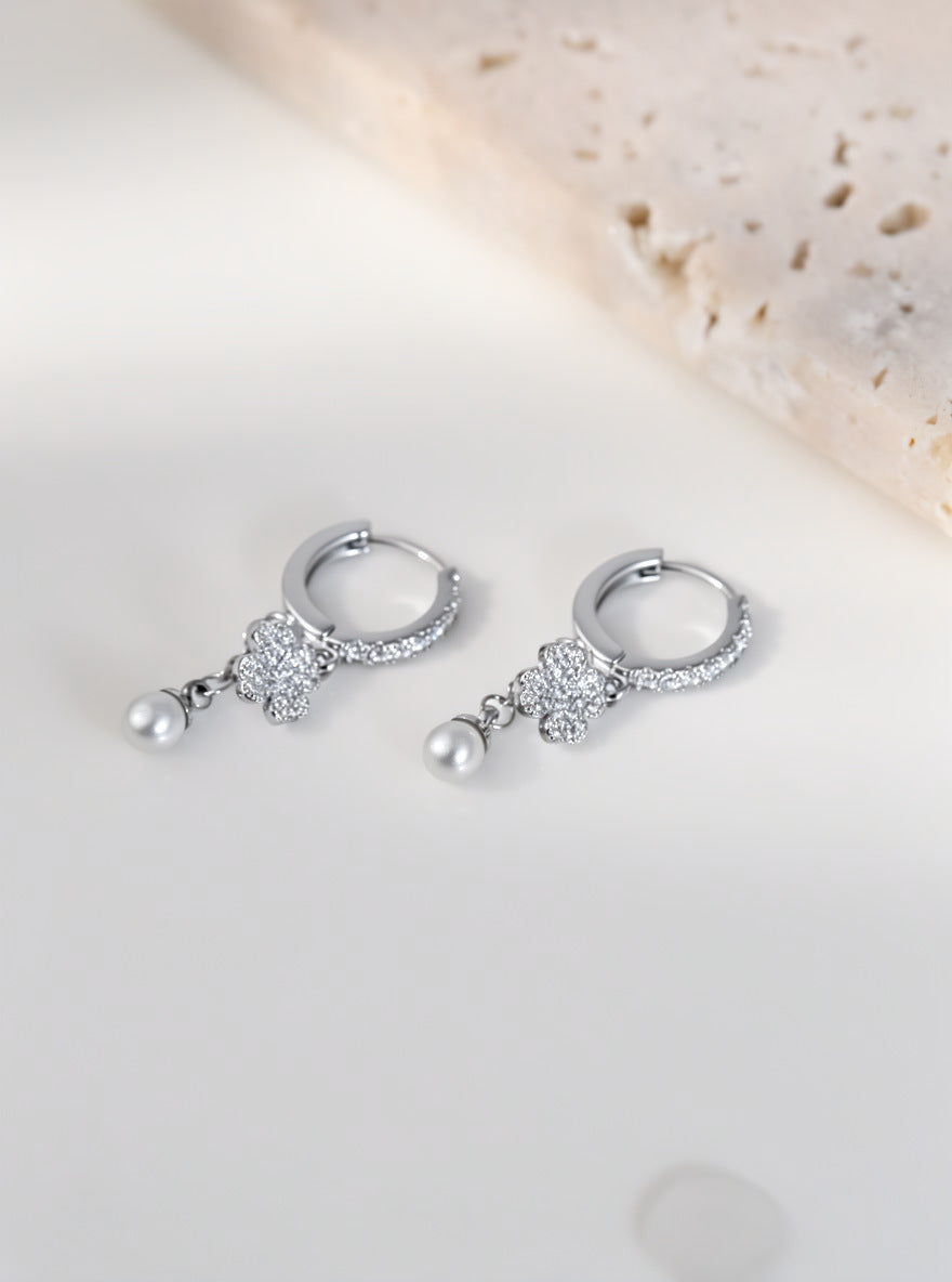 Lucky Heart Simple Style Unisex Earrings In Copper With Electroplated Finish And Zircon Inlay