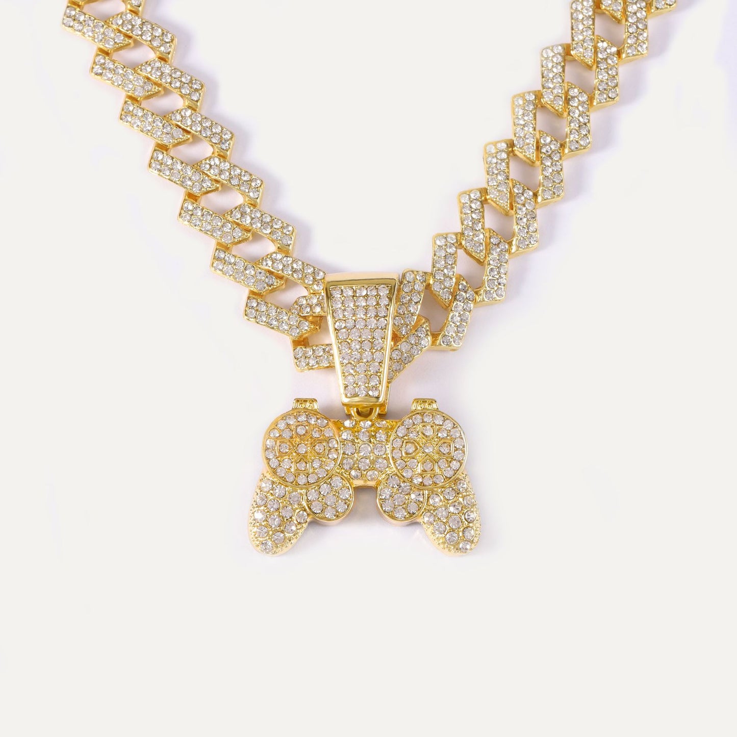 Hip-Hop Style Gamepad Pendant Made Of Zinc Alloy In Gold, Perfect For Summer Wear