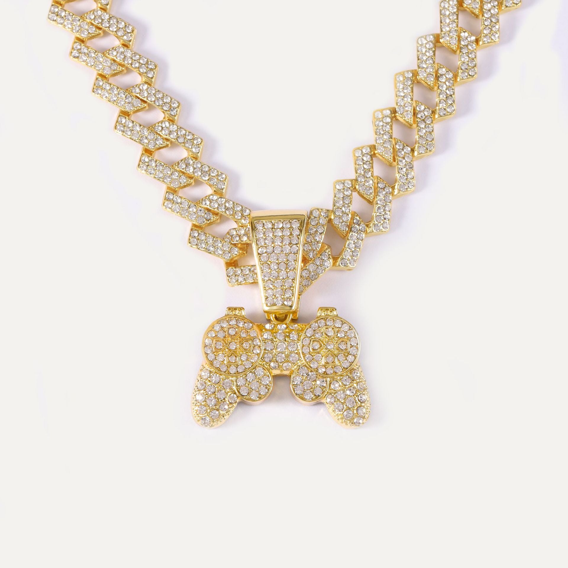 Hip-Hop Style Gamepad Pendant Made Of Zinc Alloy In Gold, Perfect For Summer Wear