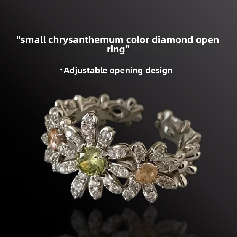 Daisy Unisex Alloy Ring With Rhinestones, Electroplated Finish Featuring Vintage Style