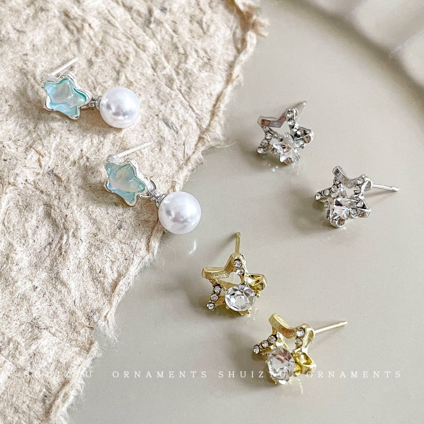 Sweet Moon Stud Earrings For Women In Silver Alloy With Rhinestones, 1 Set