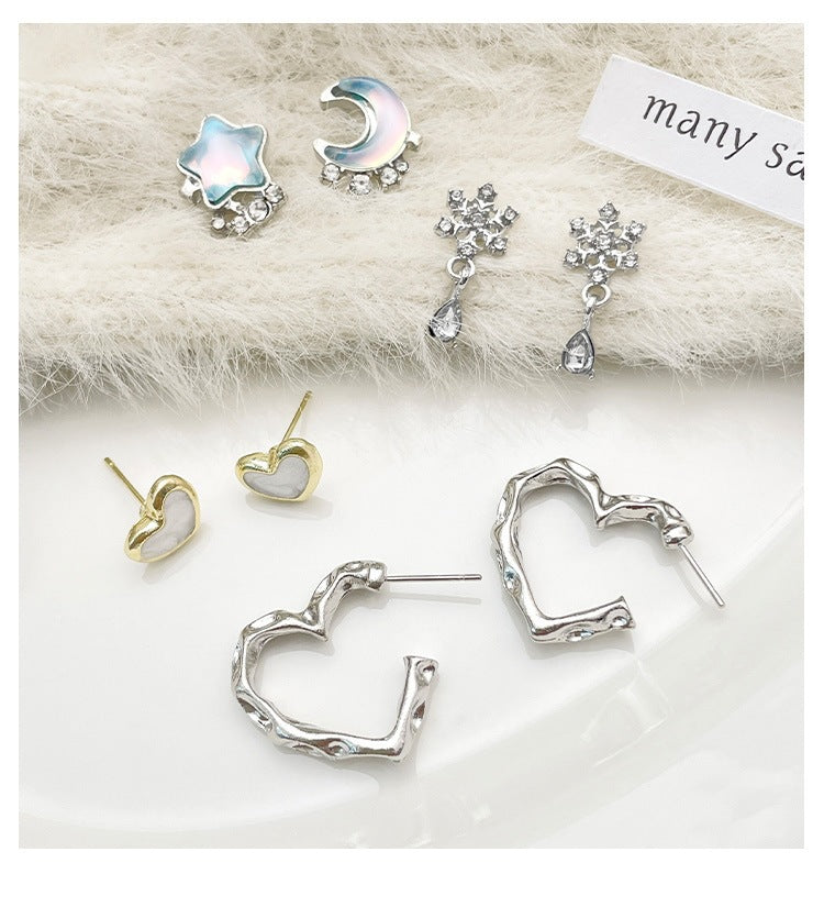Sweet Moon Stud Earrings For Women In Silver Alloy With Rhinestones, 1 Set