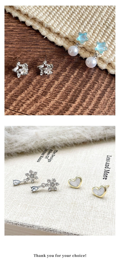 Sweet Moon Stud Earrings For Women In Silver Alloy With Rhinestones, 1 Set
