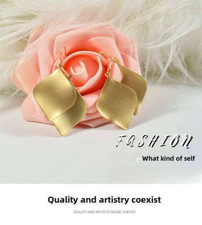 Leaf Drop Earrings For Women Featuring Electroplated Alloy With Exaggerated Style And 925 Sterling Silver Studs