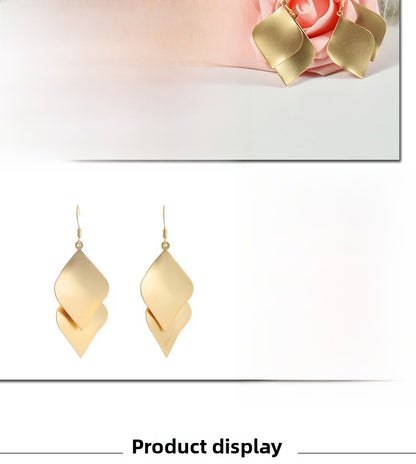Leaf Drop Earrings For Women Featuring Electroplated Alloy With Exaggerated Style And 925 Sterling Silver Studs