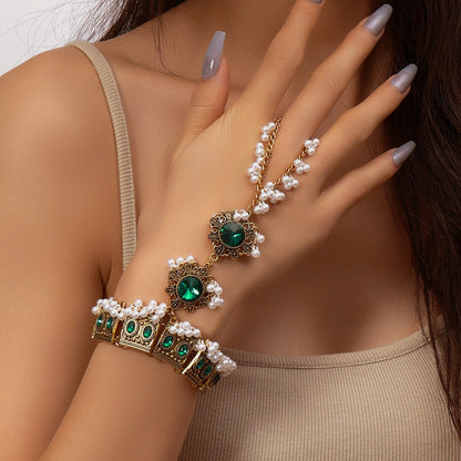 Ethnic Style Flowers Tassel Hand Chain Bracelet For Women In Alloy With Zircon Inlay