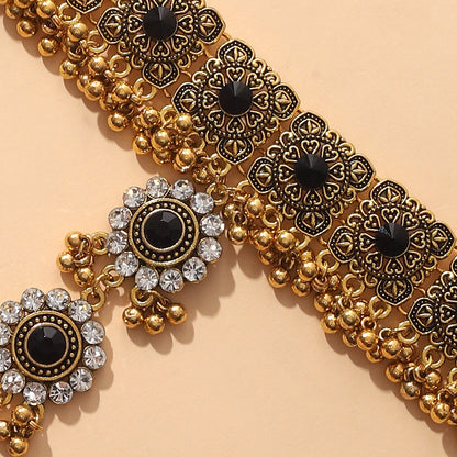 Ethnic Style Flowers Tassel Hand Chain Bracelet For Women In Alloy With Zircon Inlay