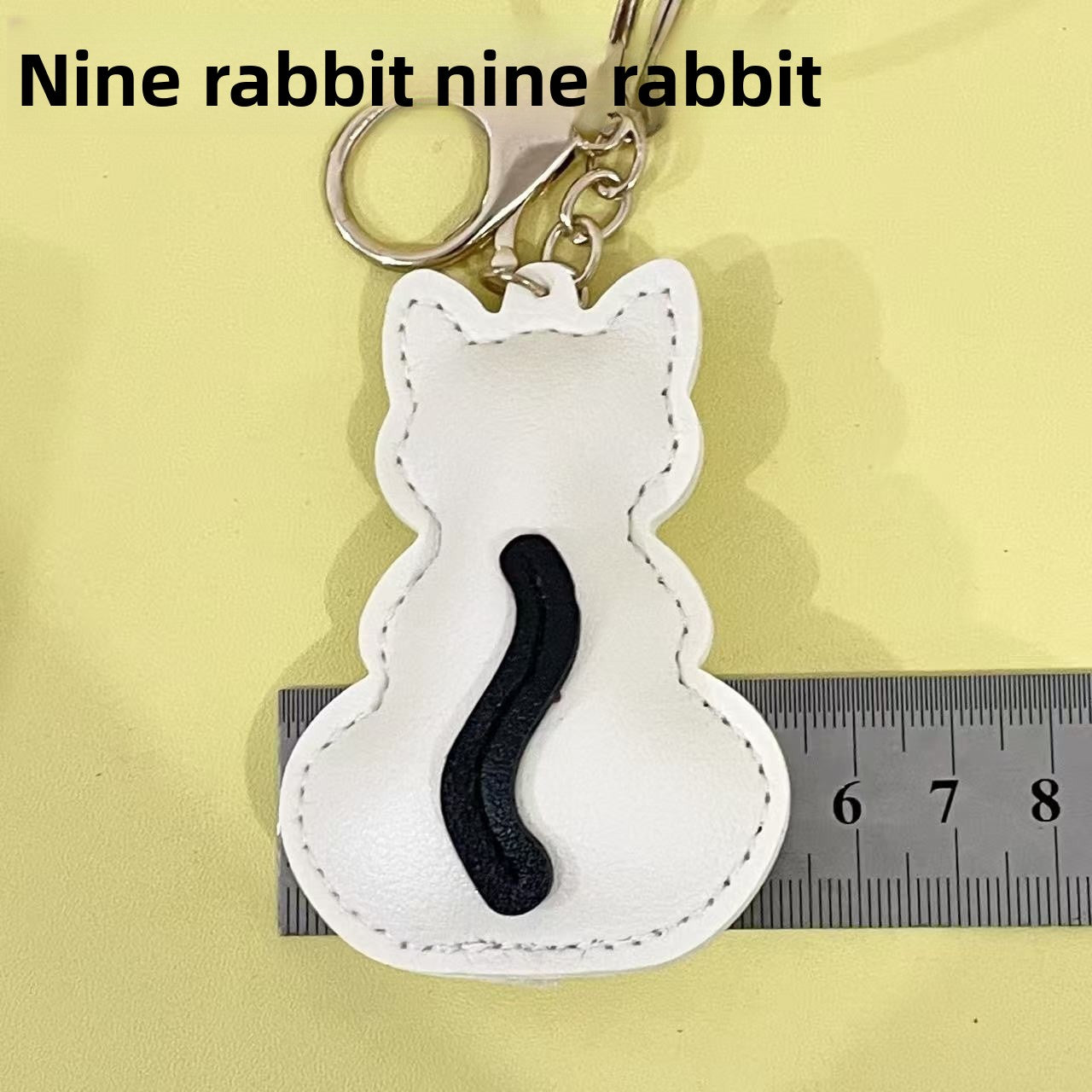 Electroplated Cat Bag Pendant In White With PU Leather Material Featuring Modern Style, 1 Set