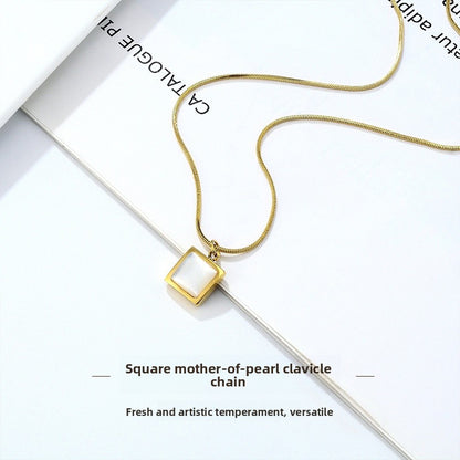Simple Style Necklace For Women With Titanium Steel Chain And Mother-of-Pearl Shell Pendant