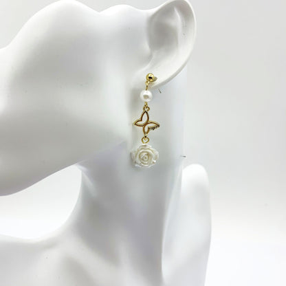 Sweet Asymmetrical Rose Stud Earrings In Silver Alloy With Artificial Pearl Inlay, Featuring Electroplated Craft