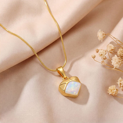 Vintage Style Heart Shape Pendant Necklace For Women In Gold Titanium Steel With Snake Chain
