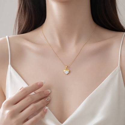 Vintage Style Heart Shape Pendant Necklace For Women In Gold Titanium Steel With Snake Chain