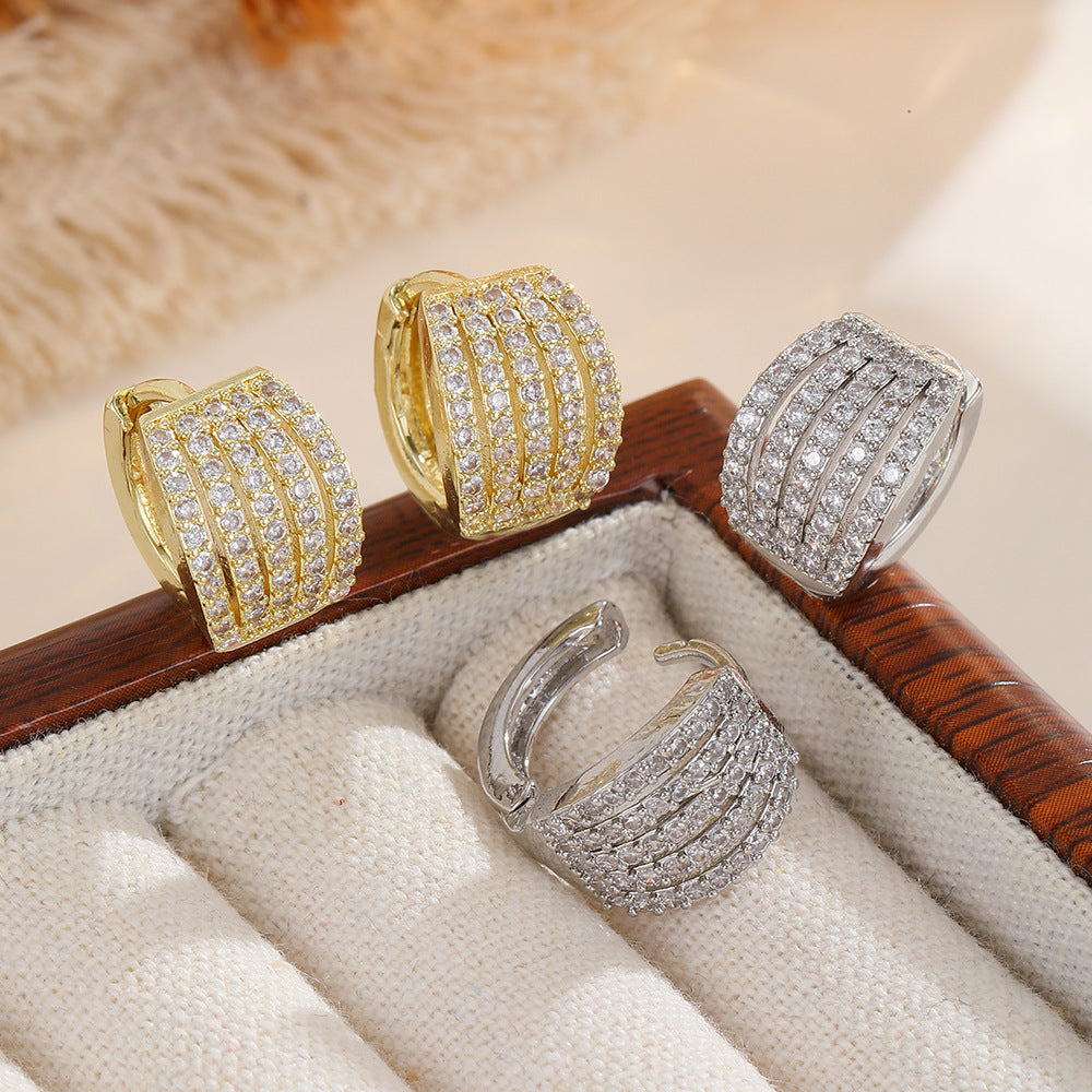 Luxurious Round Hoop Earrings For Women With Bezel Setting, Copper Base, KC Golden Plated, And Zircon Inlay