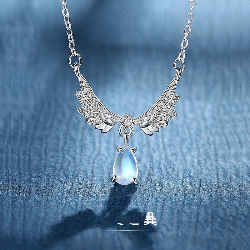 Wings Necklace For Women In S999 Silver Featuring A 925 Sterling Silver Cable Chain In Silver