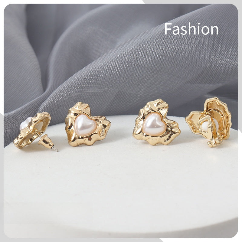 Retro Heart Shape Stud Earrings For Women With Baroque Pearl Inlay, Alloy Material, Electroplated Finish, And 925 Sterling Silver Posts