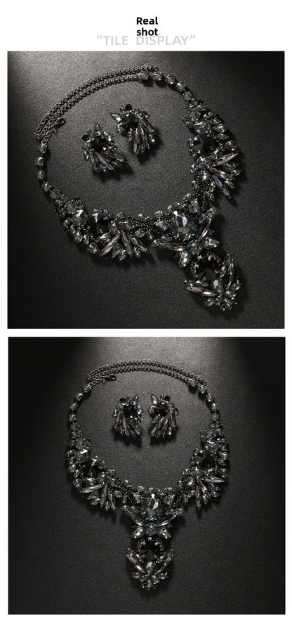 Exaggerated Geometric Jewelry Set For Women In Gold Featuring Rhinestones Inlay