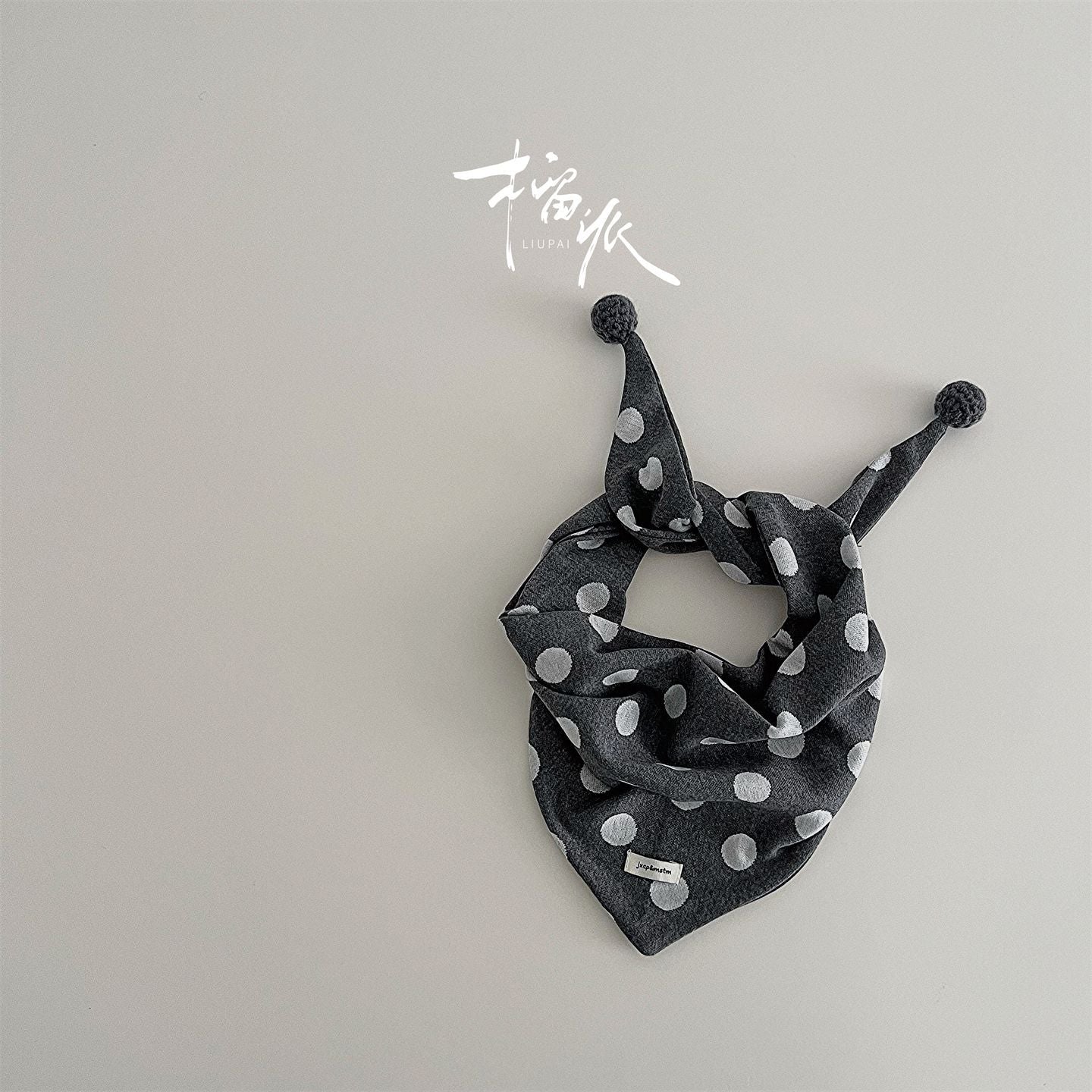 Kid's Polka Dots Triangle Scarf In Sky Blue Acrylic, Perfect For Autumn