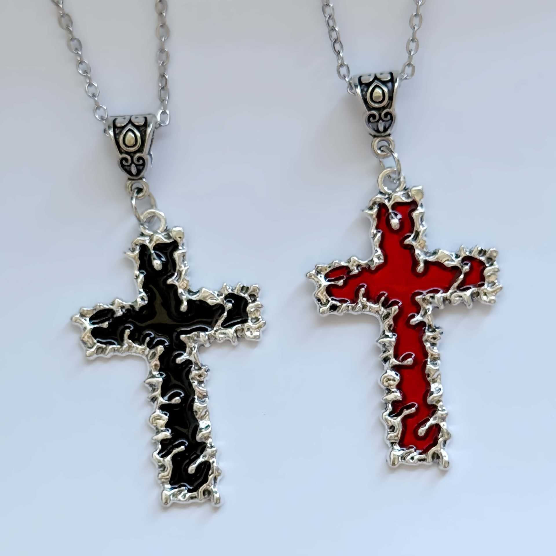 Cross Pendant Necklace In Zinc Alloy With Electroplated Gold Plating, Featuring Punk Style For Unisex
