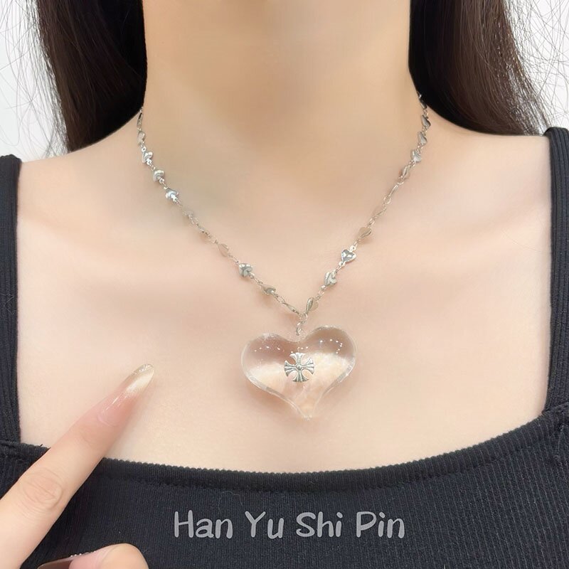 Heart Shape Pendant Necklace For Women In Transparent Color, Electroplated Alloy Material