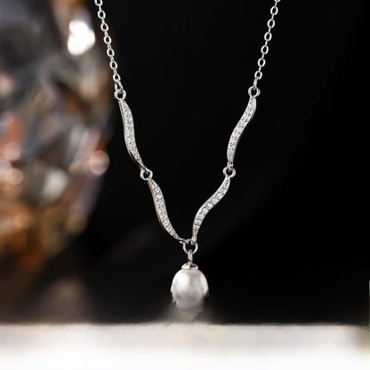 Silver Pearl Necklace For Women In 925 Sterling Silver With Electroplated Finish And Cable Chain