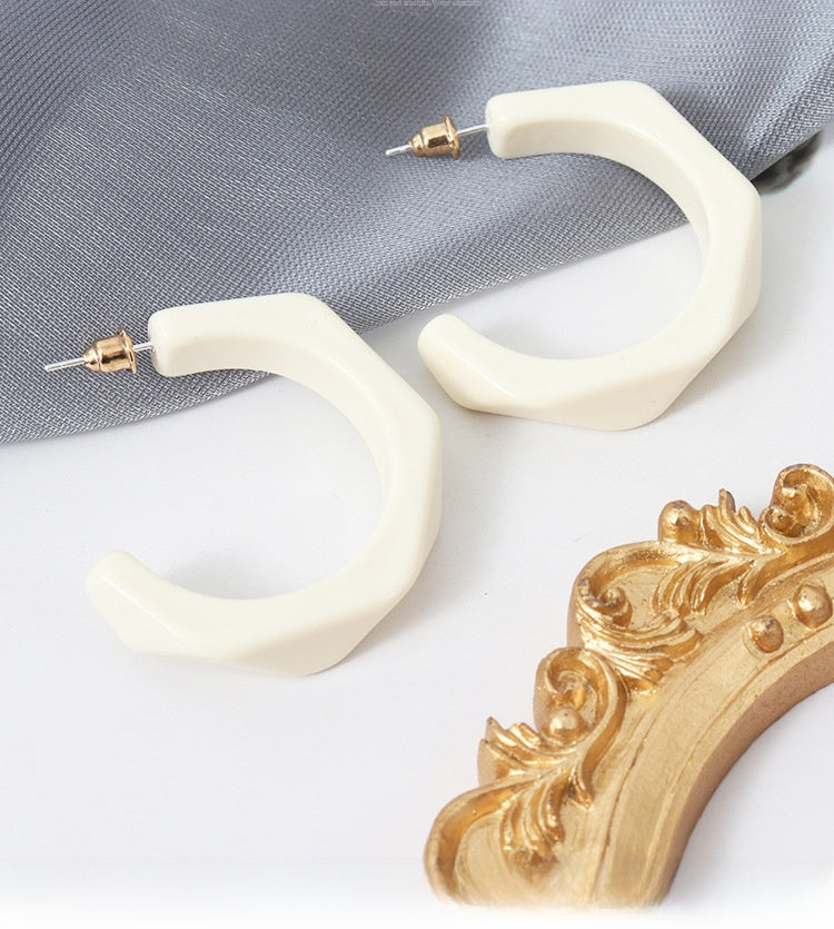 Simple Style Irregular White Stud Earrings For Women With 925 Sterling Silver Posts, Alloy Design