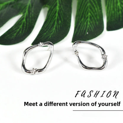 Geometric Hoop Earrings For Women In Simple Style, Alloy With Artificial Pearl Inlay, Electroplated Finish