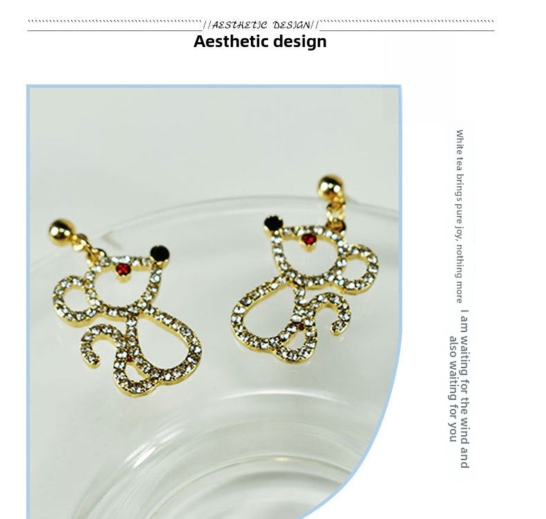 Simple Style Animal Stud Earrings For Women With 925 Sterling Silver Posts And Silver Alloy Featuring Artificial Gemstones