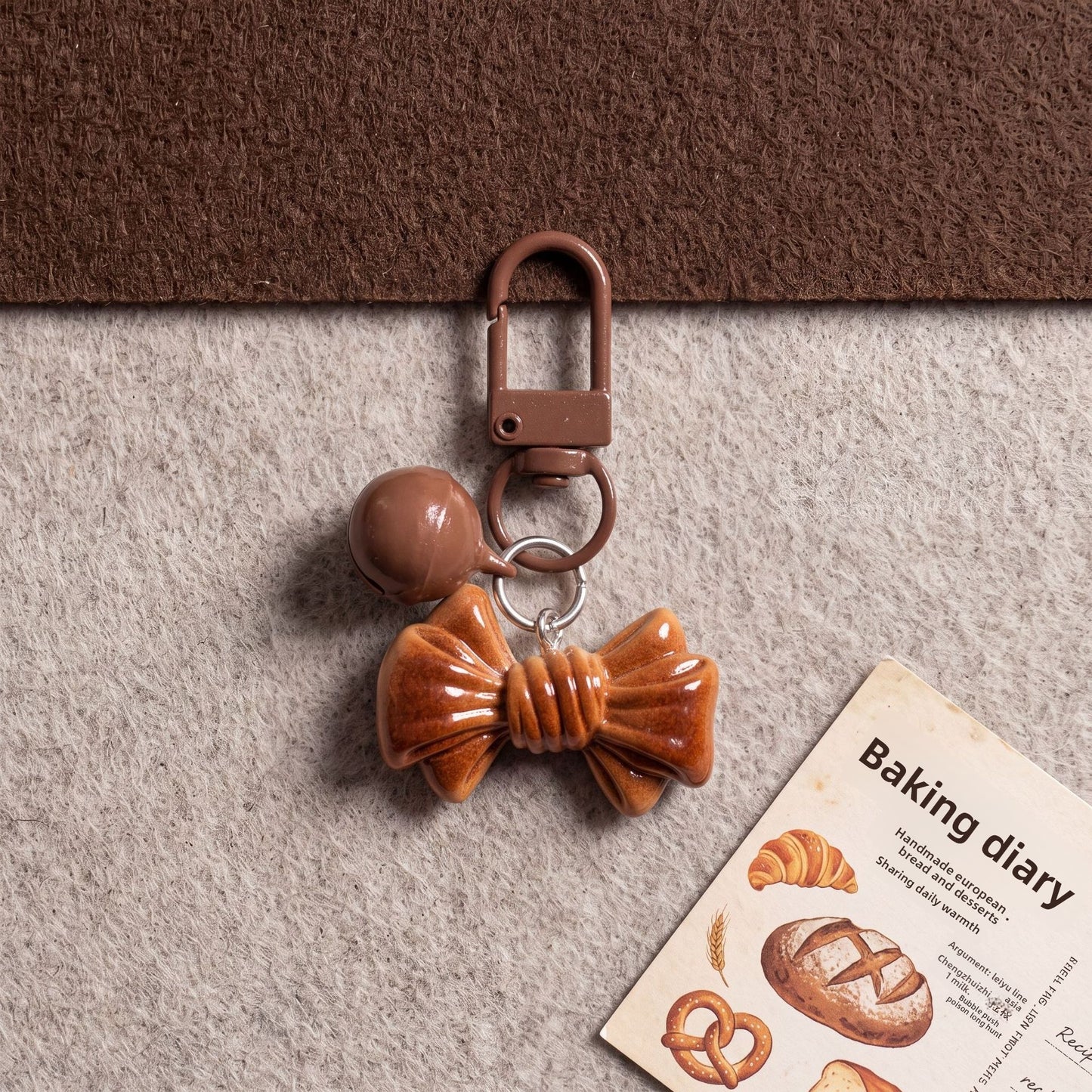 Donuts Key Chain Made Of Durable Resin, Perfect Accessory For Your Keys