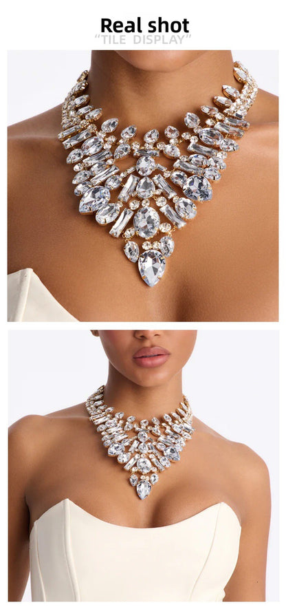 Luxurious Geometric Silver Alloy Necklace With Rhinestone Pendant For Women