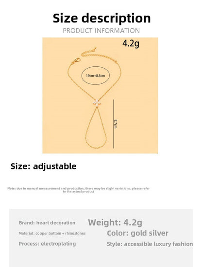 Lucky Heart Gold Alloy Bracelet For Women With Rhinestone Inlay, Elegant And Stylish Jewelry Accessory