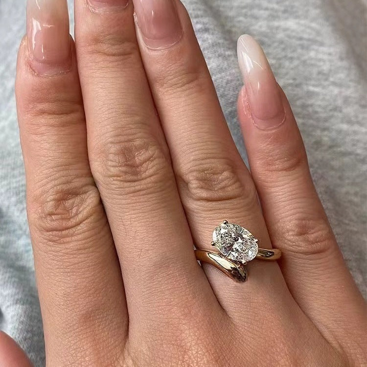 Oval Copper Ring For Women With Gold Electroplated Finish, Elegant And Stylish Jewelry