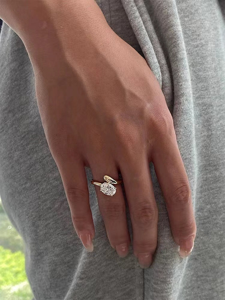 Oval Copper Ring For Women With Gold Electroplated Finish, Elegant And Stylish Jewelry