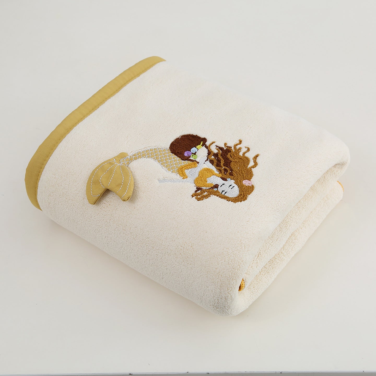 Soft And Absorbent Towels For Everyday Use, Available In Multiple Colors And Sizes