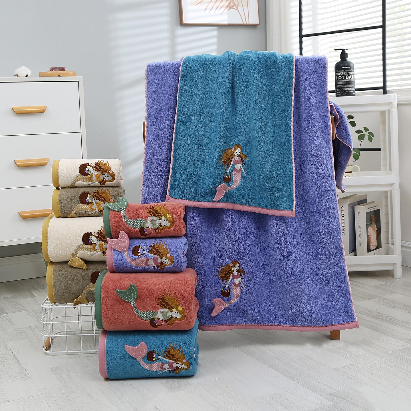 Soft And Absorbent Towels For Everyday Use, Available In Multiple Colors And Sizes