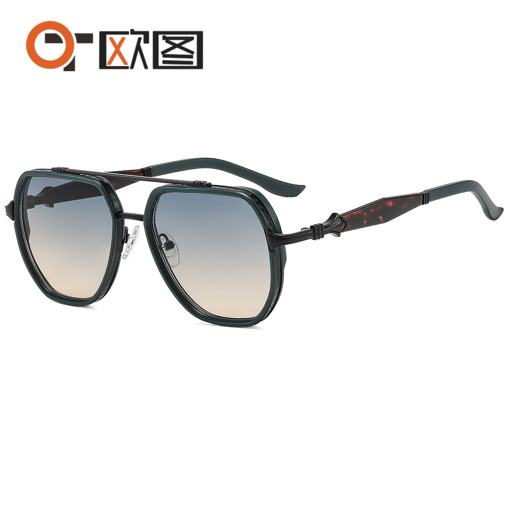 Men's Square Full Frame Sunglasses With PC Lens Material In Dyed Black For Spring And Summer