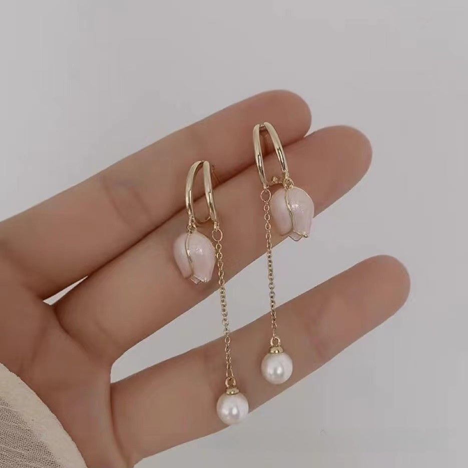 Sweet Flowers Tassel Earrings For Unisex In Natural Pink Alloy, Featuring Stud Design