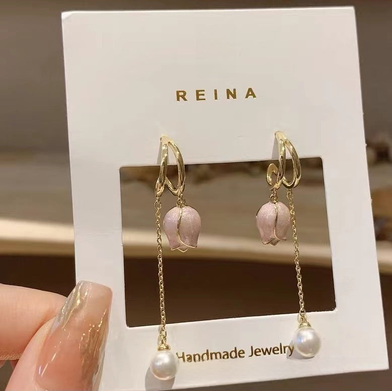 Sweet Flowers Tassel Earrings For Unisex In Natural Pink Alloy, Featuring Stud Design