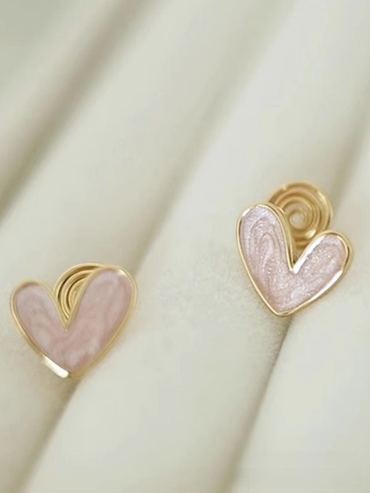 Sweet Heart Shape Stud Earrings For Women With Natural Pink Enamel Finish In Alloy